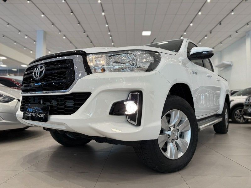 Toyota HILUX CD SR 4X4 2.8 TDI 2019 DINAMICA-CAR VENÂNCIO AIRES / Carros no Vale