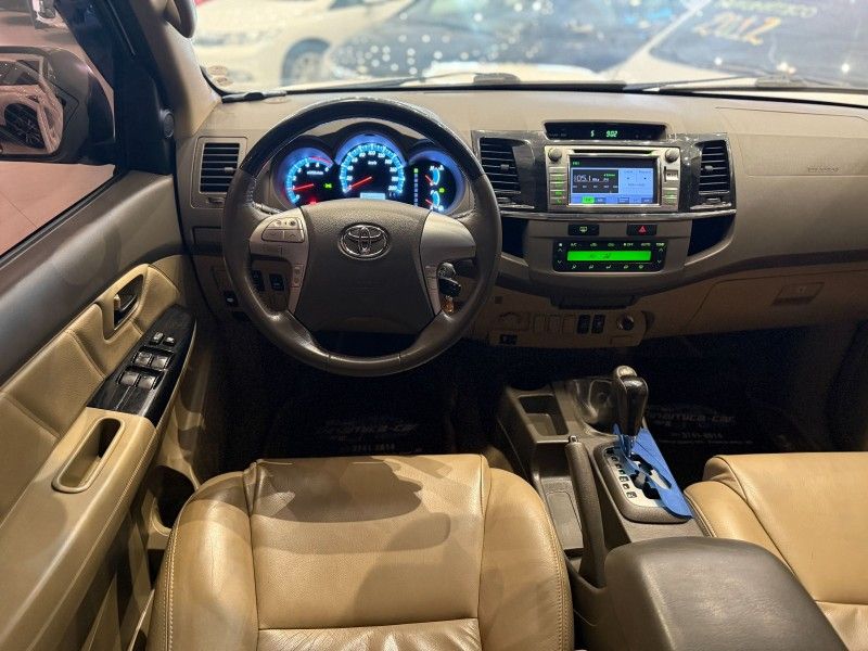 Toyota HILUX SW4 SRV 3.0 2012 DINAMICA-CAR VENÂNCIO AIRES / Carros no Vale