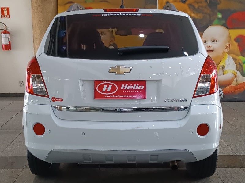 Chevrolet CAPTIVA SPORT 2.4 2014 HÉLIO AUTOMÓVEIS LAJEADO / Carros no Vale