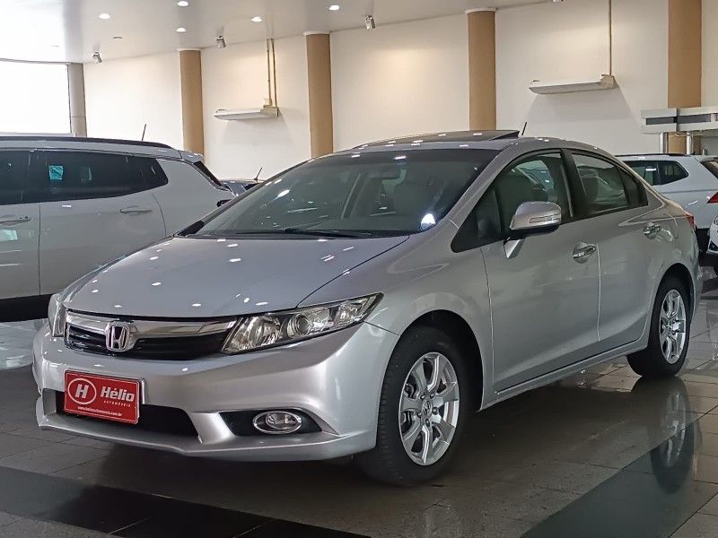 Honda CIVIC SEDAN EXS 2013 HÉLIO AUTOMÓVEIS LAJEADO / Carros no Vale