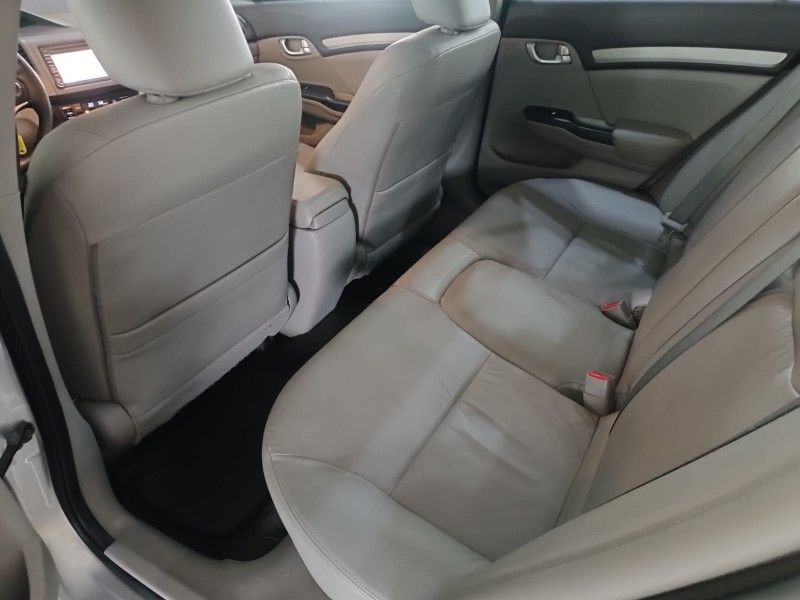 Honda CIVIC SEDAN EXS 2013 HÉLIO AUTOMÓVEIS LAJEADO / Carros no Vale