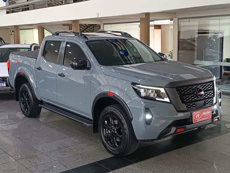 Nissan FRONTIER PRO-4X 2.3 4×4 2023 HÉLIO AUTOMÓVEIS LAJEADO / Carros no Vale