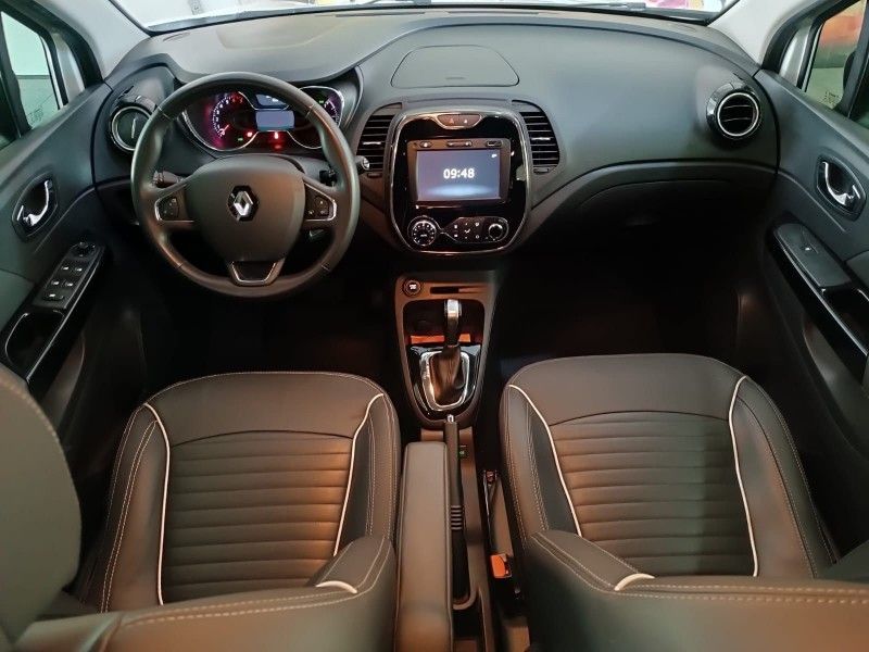 Renault CAPTUR INTENSE 1.6 2019 HÉLIO AUTOMÓVEIS LAJEADO / Carros no Vale