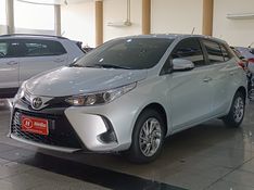 Toyota YARIS XS 1.5 2023 HÉLIO AUTOMÓVEIS LAJEADO / Carros no Vale