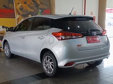 Toyota YARIS XS 1.5 2023 HÉLIO AUTOMÓVEIS LAJEADO / Carros no Vale