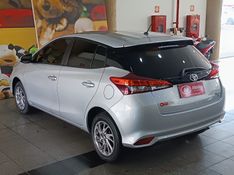 Toyota YARIS XS 1.5 2023 HÉLIO AUTOMÓVEIS LAJEADO / Carros no Vale