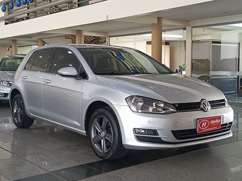 Volkswagen GOLF COMFORTLINE 1.4 TSI 2015 HÉLIO AUTOMÓVEIS LAJEADO / Carros no Vale