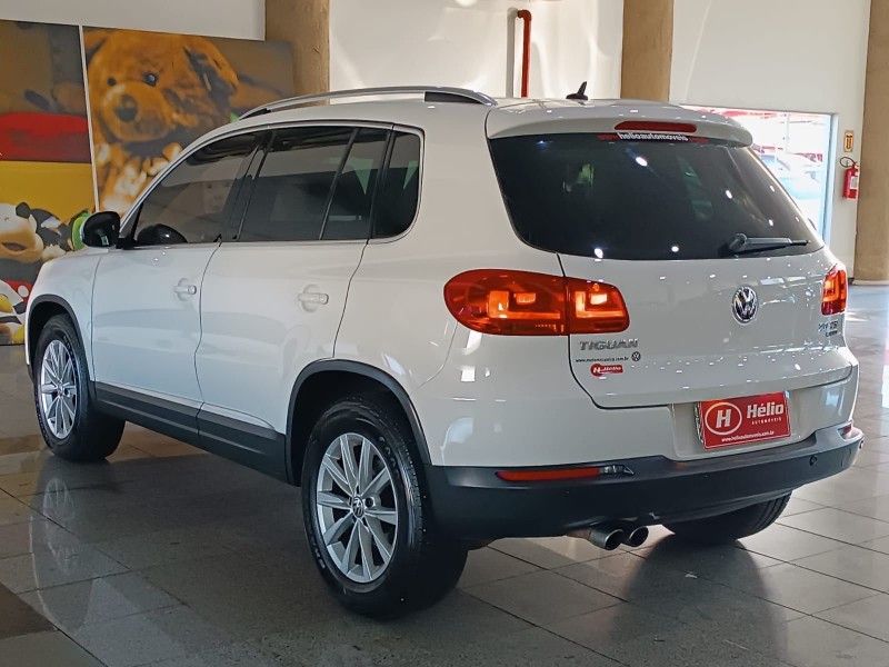 Volkswagen TIGUAN 2.0 TSi 2014 HÉLIO AUTOMÓVEIS LAJEADO / Carros no Vale