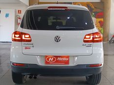 Volkswagen TIGUAN 2.0 TSi 2014 HÉLIO AUTOMÓVEIS LAJEADO / Carros no Vale