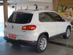 Volkswagen TIGUAN 2.0 TSi 2014 HÉLIO AUTOMÓVEIS LAJEADO / Carros no Vale