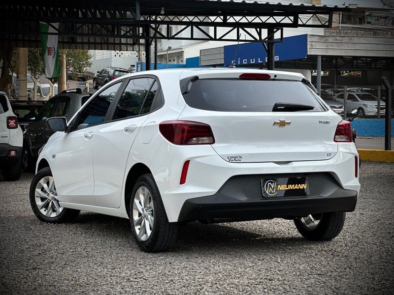 Chevrolet ONIX LT 1.0 TURBO 2021 NEUMANN VEÍCULOS ARROIO DO MEIO / Carros no Vale