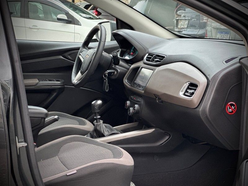 Chevrolet PRISMA LTZ 1.4 2016 NEUMANN VEÍCULOS ARROIO DO MEIO / Carros no Vale
