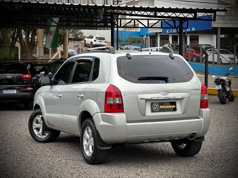 Hyundai TUCSON GLS 2.0 2013 NEUMANN VEÍCULOS ARROIO DO MEIO / Carros no Vale