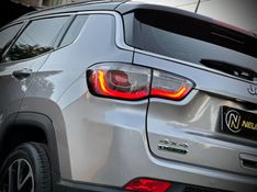 Jeep COMPASS LIMITED 2.0 2020 NEUMANN VEÍCULOS ARROIO DO MEIO / Carros no Vale