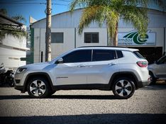 Jeep COMPASS LONGITUDE 2.0 2017 NEUMANN VEÍCULOS ARROIO DO MEIO / Carros no Vale