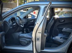 Jeep COMPASS LONGITUDE 2.0 2017 NEUMANN VEÍCULOS ARROIO DO MEIO / Carros no Vale
