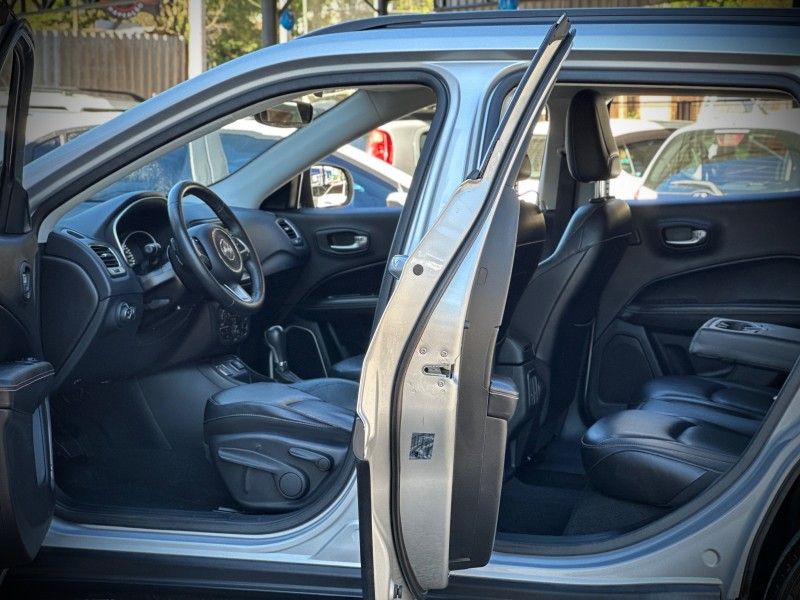 Jeep COMPASS LONGITUDE 2.0 2017 NEUMANN VEÍCULOS ARROIO DO MEIO / Carros no Vale