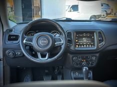 Jeep COMPASS LONGITUDE 2.0 2017 NEUMANN VEÍCULOS ARROIO DO MEIO / Carros no Vale
