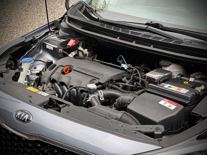 Kia CERATO SX 4 1.6 CVT 2019 NEUMANN VEÍCULOS ARROIO DO MEIO / Carros no Vale