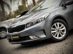 Kia CERATO SX 4 1.6 CVT 2019 NEUMANN VEÍCULOS ARROIO DO MEIO / Carros no Vale