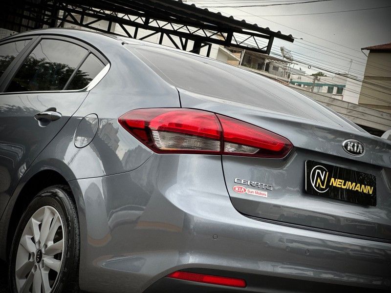 Kia CERATO SX 4 1.6 CVT 2019 NEUMANN VEÍCULOS ARROIO DO MEIO / Carros no Vale