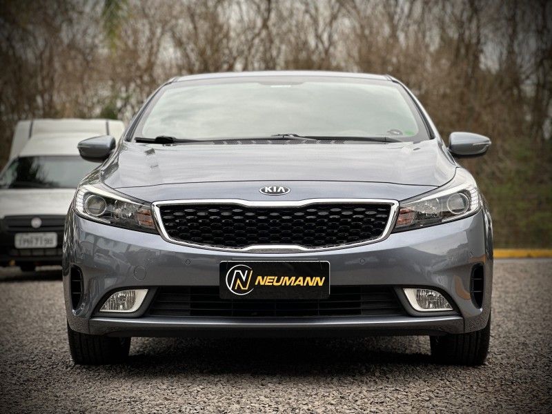 Kia CERATO SX 4 1.6 CVT 2019 NEUMANN VEÍCULOS ARROIO DO MEIO / Carros no Vale