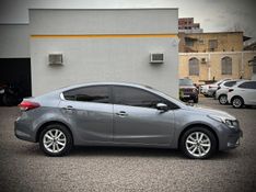 Kia CERATO SX 4 1.6 CVT 2019 NEUMANN VEÍCULOS ARROIO DO MEIO / Carros no Vale
