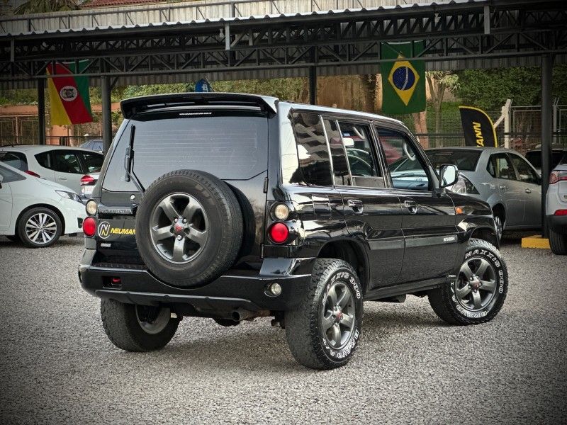 Mitsubishi PAJERO TR4 2.0 2007 NEUMANN VEÍCULOS ARROIO DO MEIO / Carros no Vale