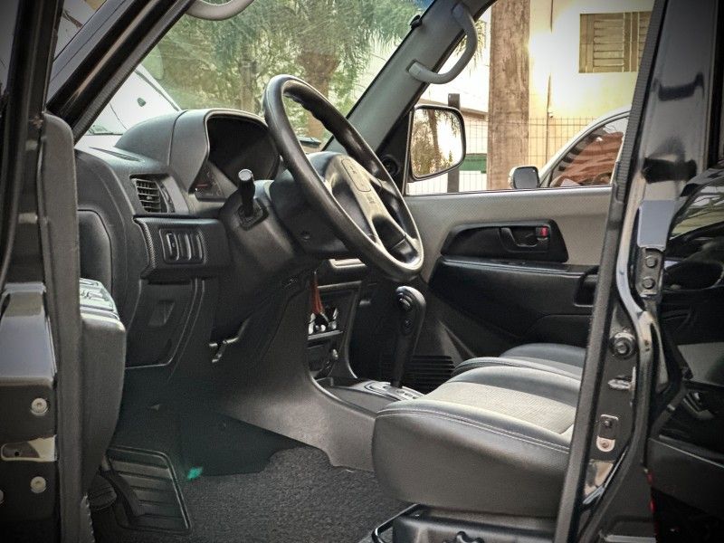 Mitsubishi PAJERO TR4 2.0 2007 NEUMANN VEÍCULOS ARROIO DO MEIO / Carros no Vale