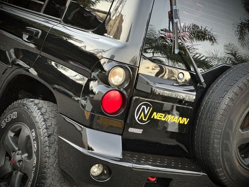 Mitsubishi PAJERO TR4 2.0 2007 NEUMANN VEÍCULOS ARROIO DO MEIO / Carros no Vale