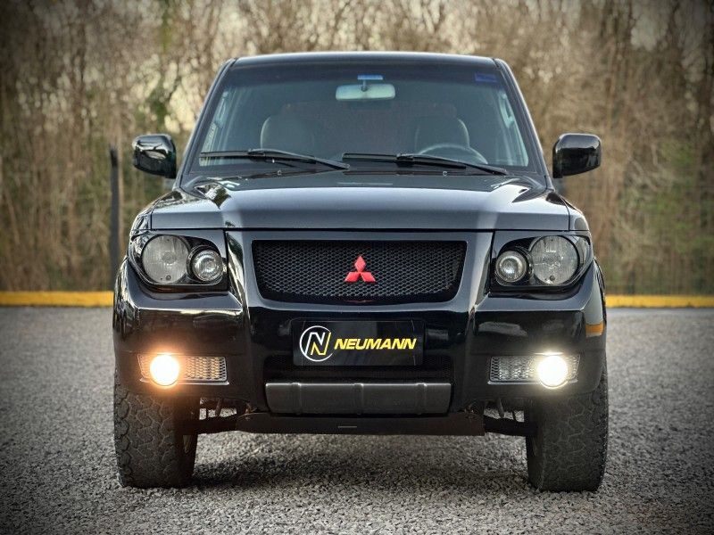 Mitsubishi PAJERO TR4 2.0 2007 NEUMANN VEÍCULOS ARROIO DO MEIO / Carros no Vale