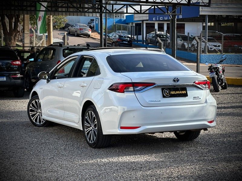 Toyota COROLLA ALTIS 1.8 HYBRID PREMIUM CVT 2023 NEUMANN VEÍCULOS ARROIO DO MEIO / Carros no Vale