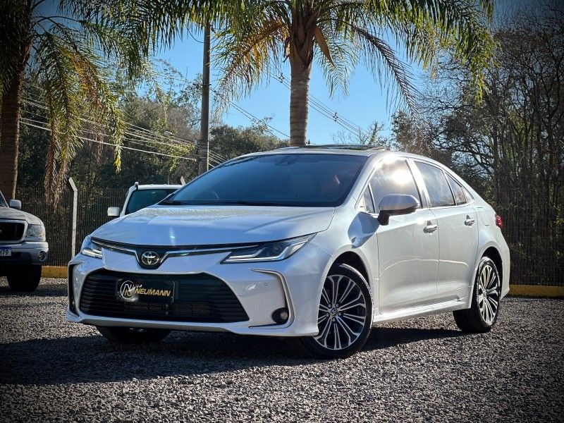 Toyota COROLLA ALTIS 2.0 2022 NEUMANN VEÍCULOS ARROIO DO MEIO / Carros no Vale