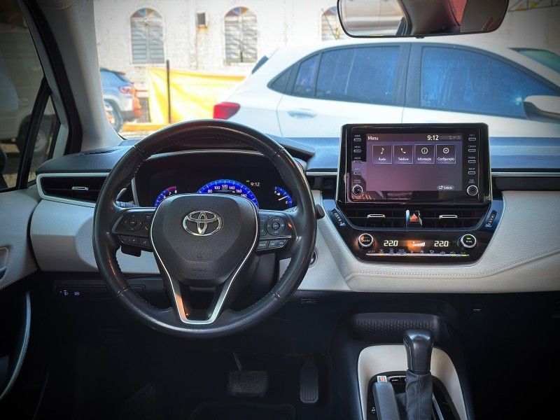 Toyota COROLLA ALTIS 2.0 2022 NEUMANN VEÍCULOS ARROIO DO MEIO / Carros no Vale
