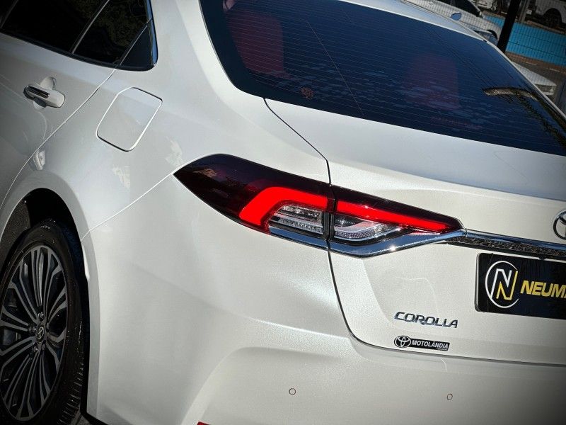 Toyota COROLLA ALTIS 2.0 2022 NEUMANN VEÍCULOS ARROIO DO MEIO / Carros no Vale