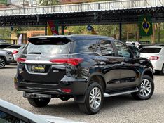 Toyota HILUX SW4 SRX 2.8 2019 NEUMANN VEÍCULOS ARROIO DO MEIO / Carros no Vale