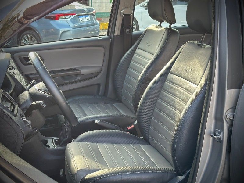Volkswagen CROSSFOX MSI 1.6 2016 NEUMANN VEÍCULOS ARROIO DO MEIO / Carros no Vale