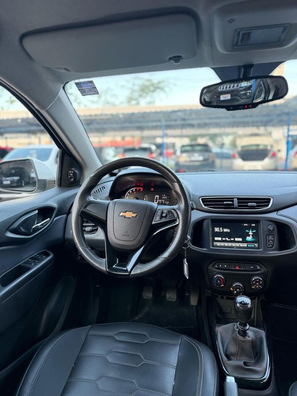 Chevrolet ONIX LTZ 1.4 8V 2019 FERREIRA VEÍCULOS VENÂNCIO AIRES / Carros no Vale