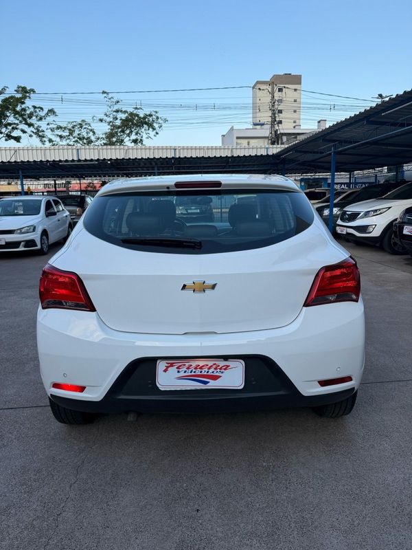 Chevrolet ONIX LTZ 1.4 8V 2019 FERREIRA VEÍCULOS VENÂNCIO AIRES / Carros no Vale