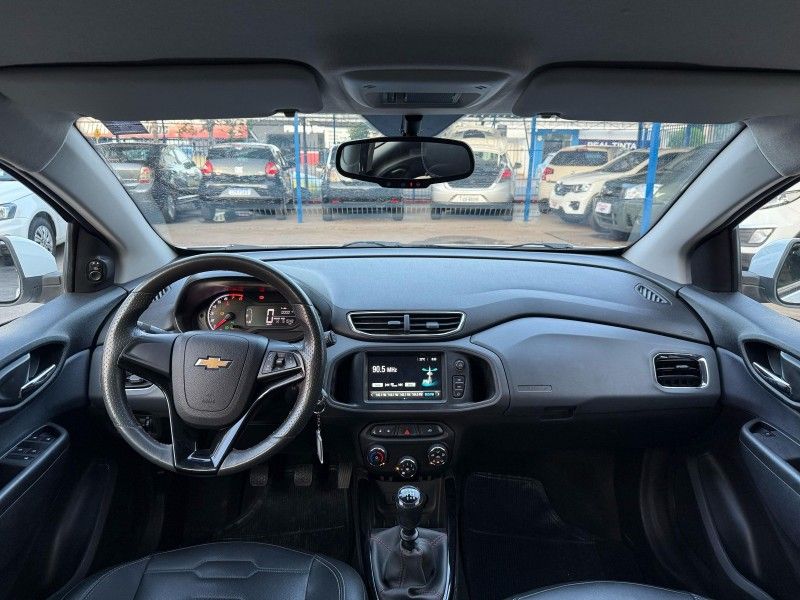 Chevrolet ONIX LTZ 1.4 8V 2019 FERREIRA VEÍCULOS VENÂNCIO AIRES / Carros no Vale