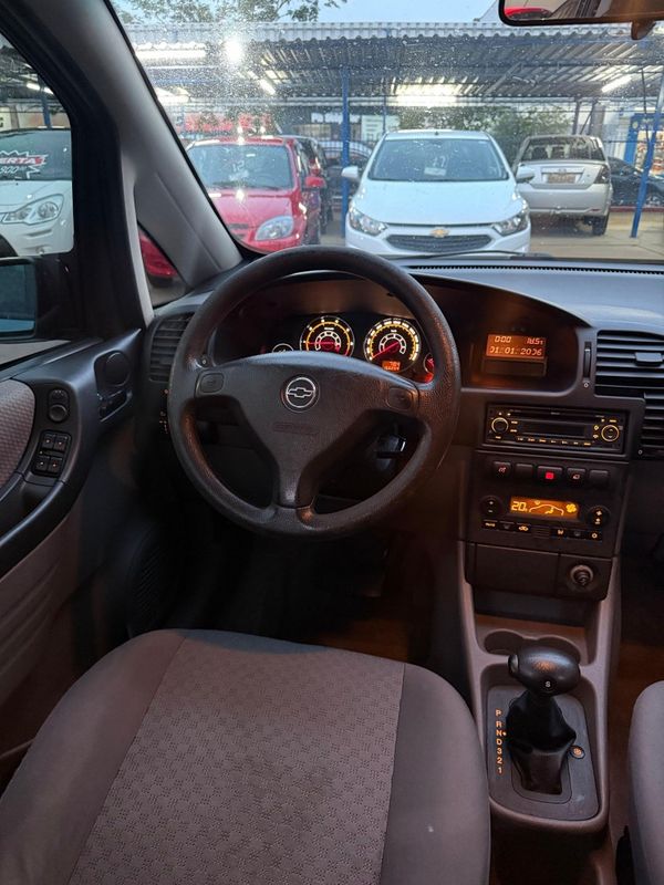 Chevrolet ZAFIRA EXPRESSION 2.0 8V 2012 FERREIRA VEÍCULOS VENÂNCIO AIRES / Carros no Vale