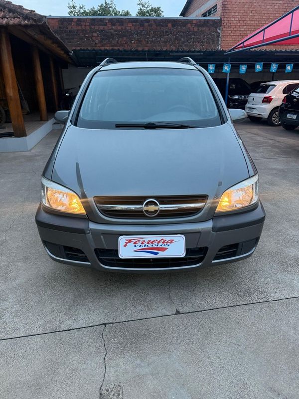 Chevrolet ZAFIRA EXPRESSION 2.0 8V 2012 FERREIRA VEÍCULOS VENÂNCIO AIRES / Carros no Vale