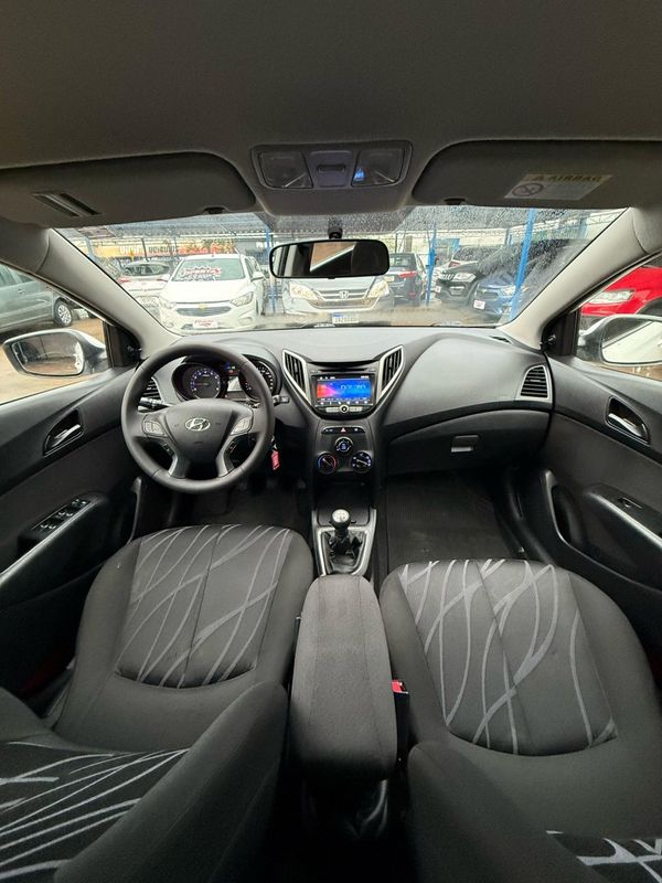 Hyundai HB20 COMFORT 1.0 2015 FERREIRA VEÍCULOS VENÂNCIO AIRES / Carros no Vale
