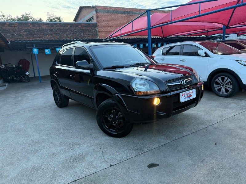 Hyundai TUCSON GLS 2.0 2012 FERREIRA VEÍCULOS VENÂNCIO AIRES / Carros no Vale