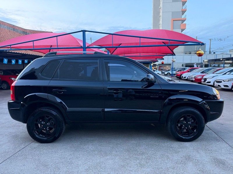 Hyundai TUCSON GLS 2.0 2012 FERREIRA VEÍCULOS VENÂNCIO AIRES / Carros no Vale