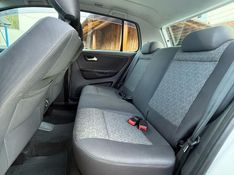 Volkswagen FOX TREND 1.6 8V 2013 FERREIRA VEÍCULOS VENÂNCIO AIRES / Carros no Vale