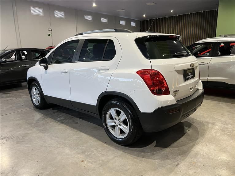 CHEVROLET TRACKER 1.8 MPFI LT 4X2 16V 2016/2016 M&C AUTOMÓVEIS CAXIAS DO SUL / Carros no Vale