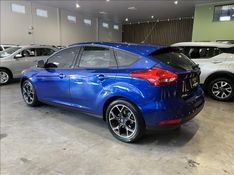 FORD FOCUS 1.6 SE Plus 16V 2016/2017 M&C AUTOMÓVEIS CAXIAS DO SUL / Carros no Vale