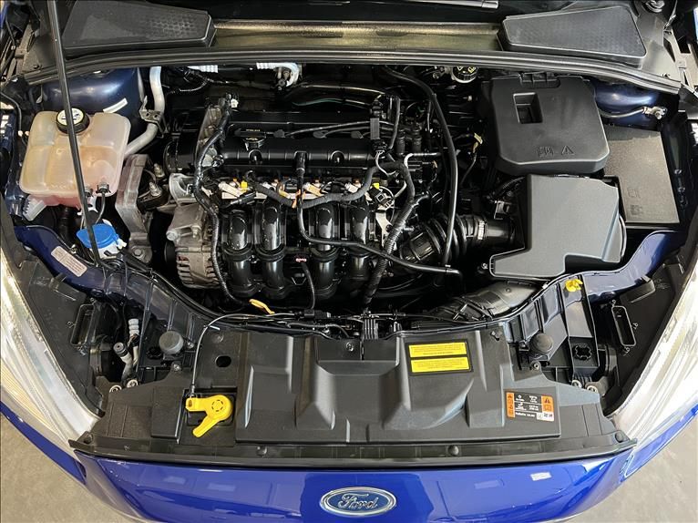 FORD FOCUS 1.6 SE Plus 16V 2016/2017 M&C AUTOMÓVEIS CAXIAS DO SUL / Carros no Vale