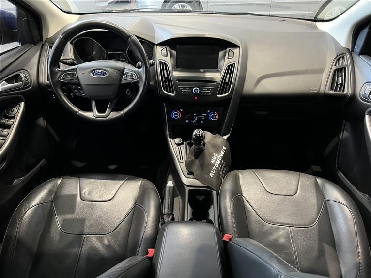 FORD FOCUS 1.6 SE Plus 16V 2016/2017 M&C AUTOMÓVEIS CAXIAS DO SUL / Carros no Vale